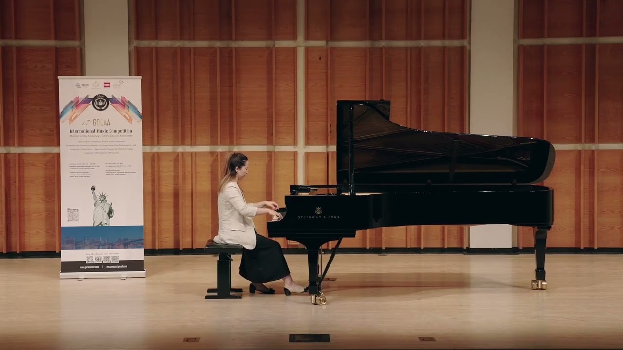 Video still from Jin Du performing Chopin Sonata No. 2